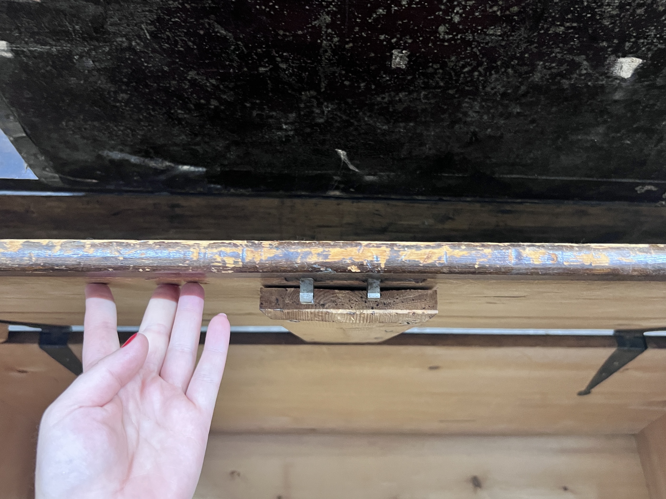 A Victorian pine coffer, length 127cm, depth 53cm, height 50cm